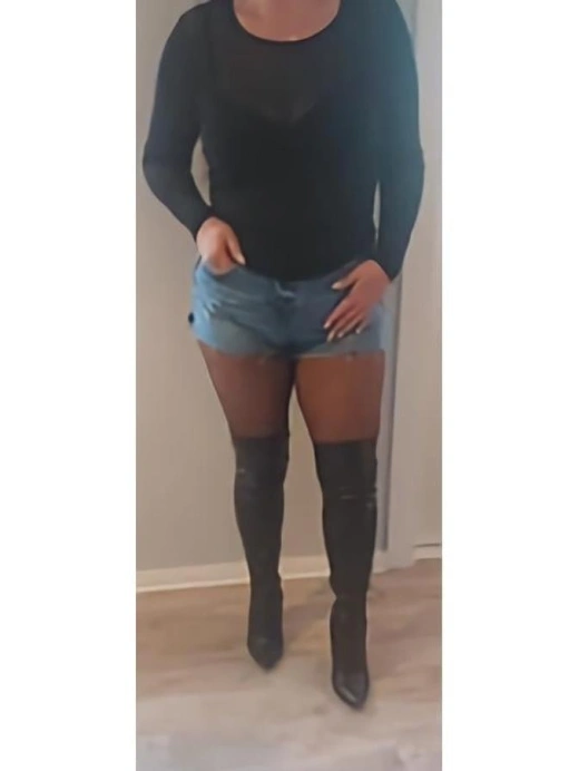 escort image