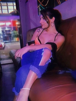 escort image