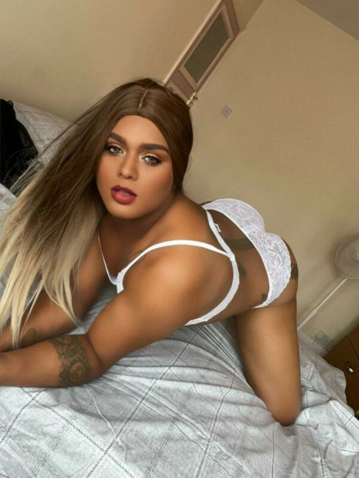 escort image