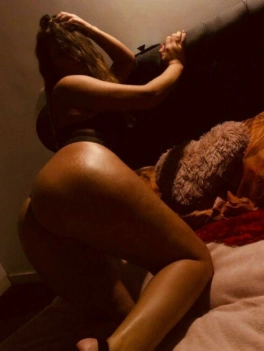 escort image