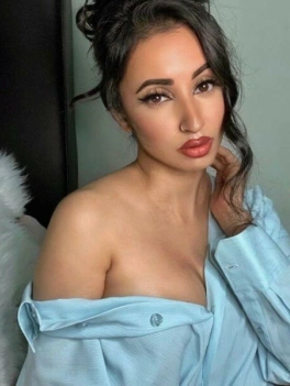 escort image