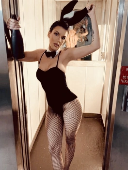 escort image