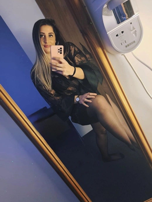 escort image