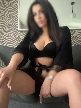 escort image