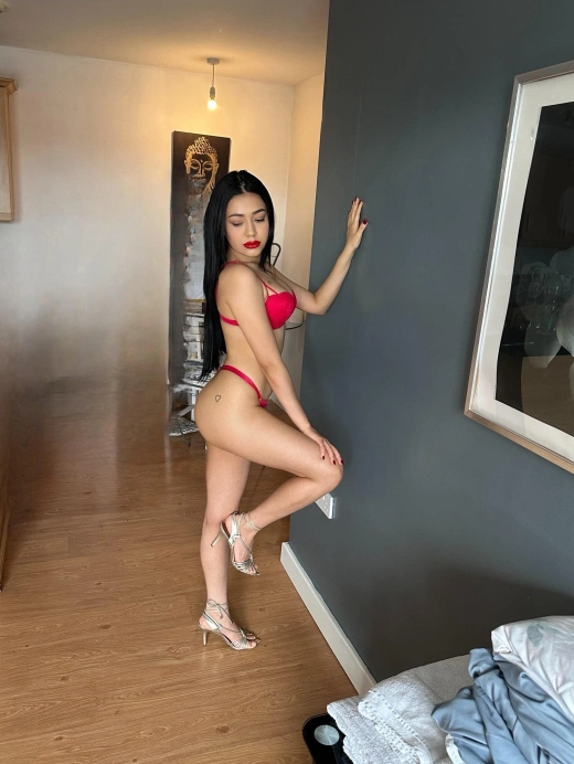 escort image