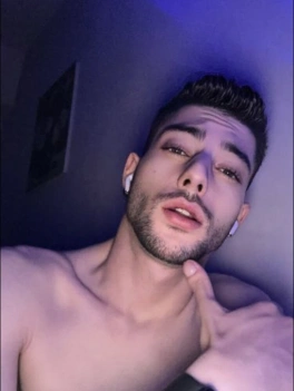 escort image