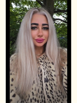 escort image