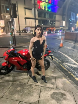 escort image