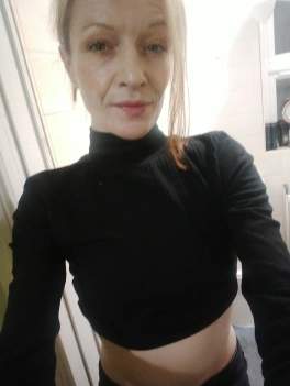 escort image