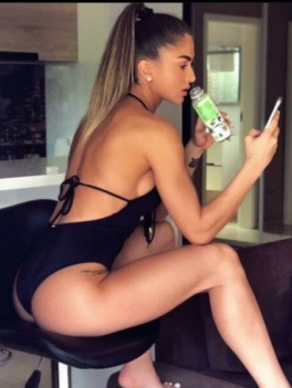 escort image