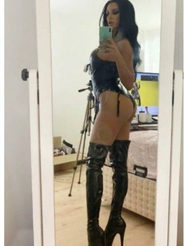 escort image