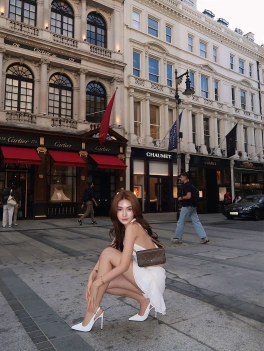 escort image
