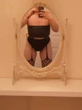 escort image