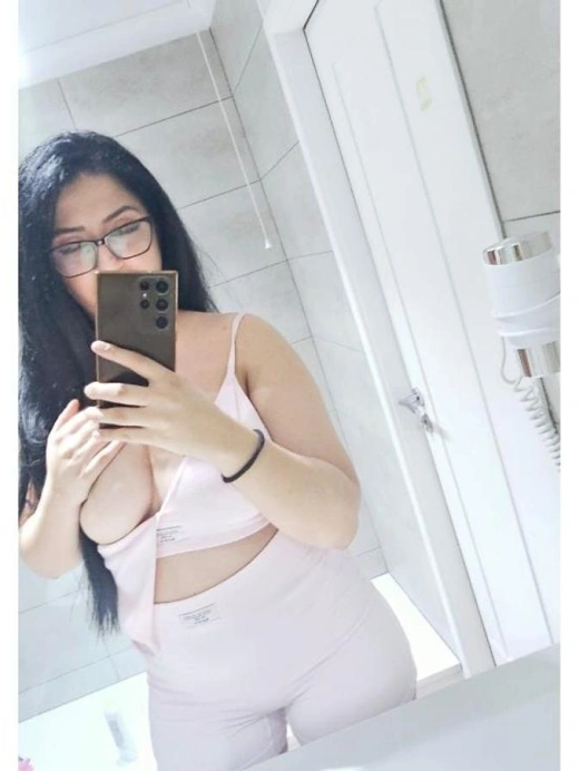 escort image