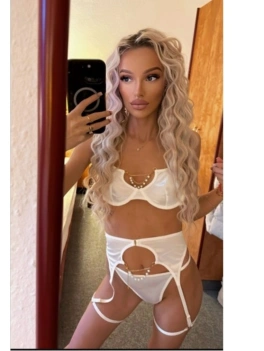 escort image