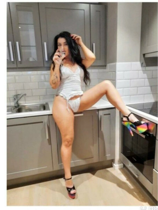 escort image