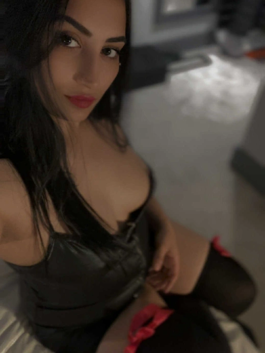 escort image
