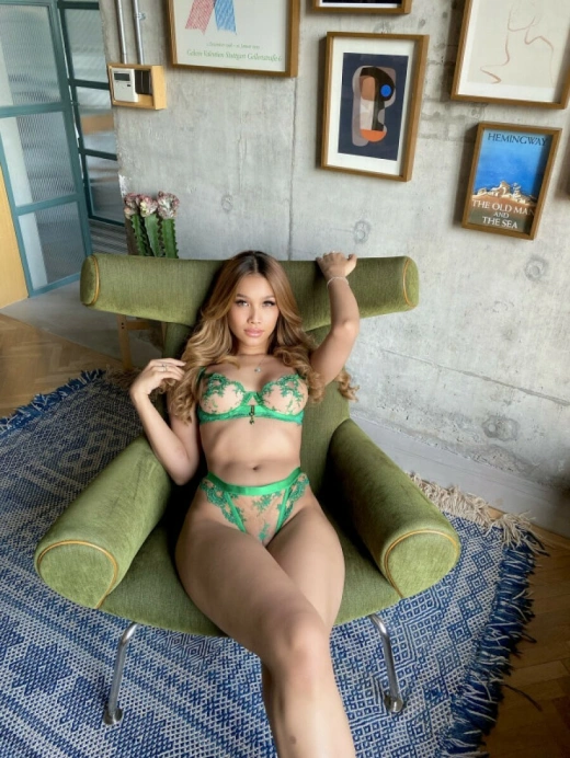 escort image