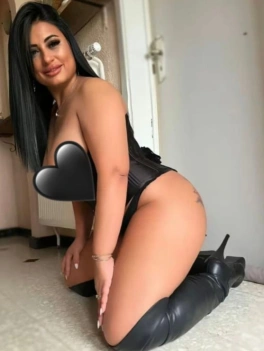 escort image