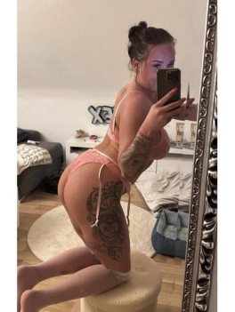 escort image