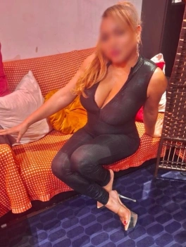 escort image