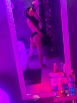 escort image