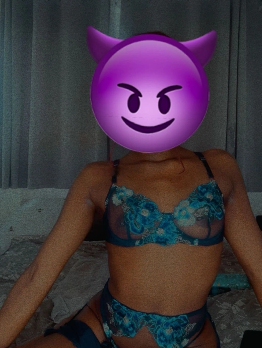escort image