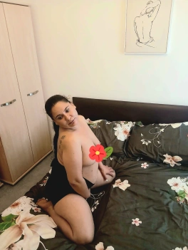 escort image
