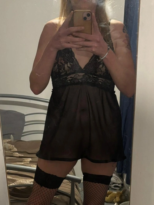 escort image