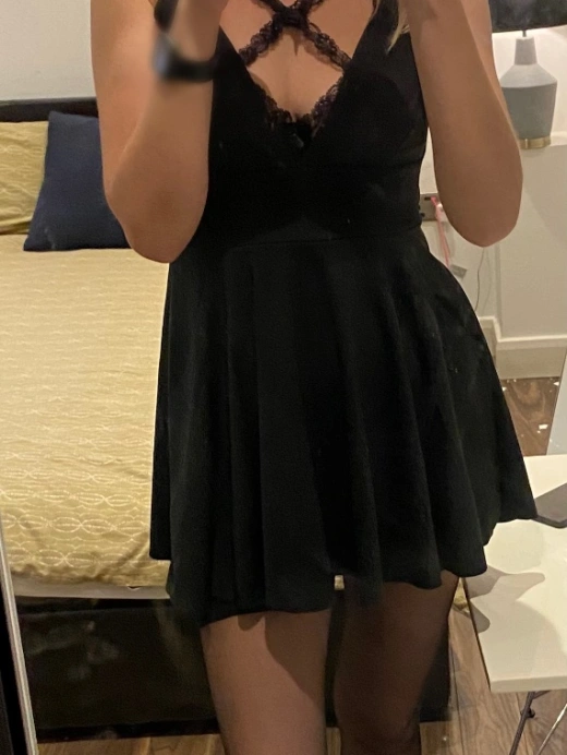 escort image