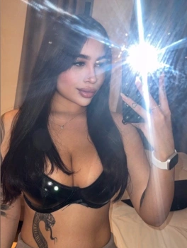 escort image