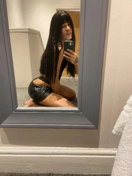 escort image