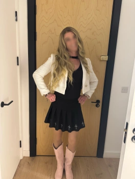escort image