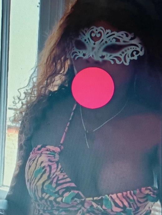escort image