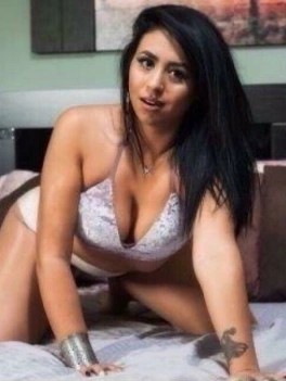 escort image