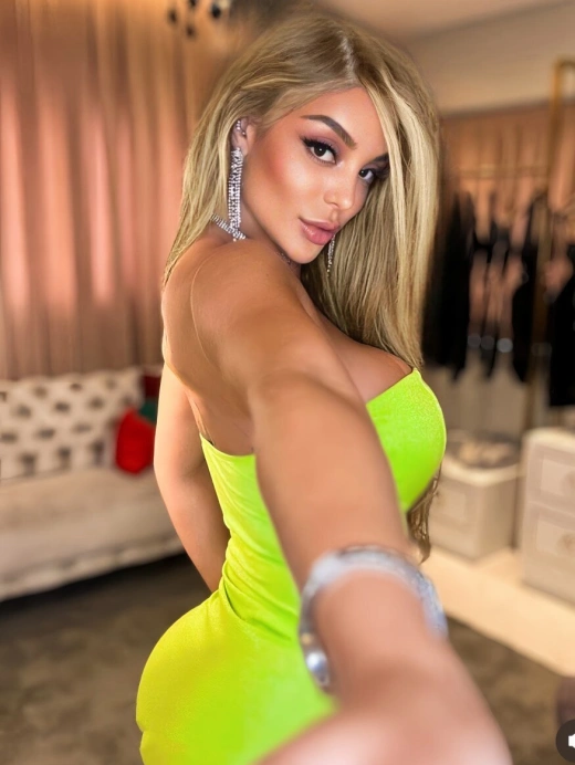 escort image