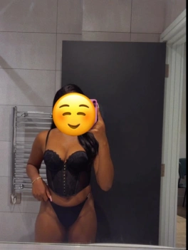 escort image