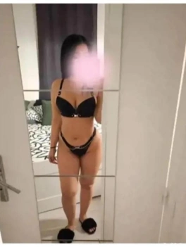 escort image