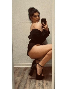 escort image
