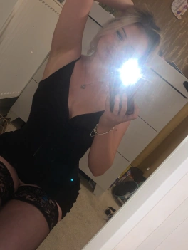 escort image