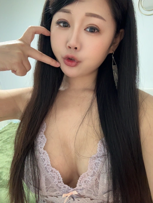 escort image