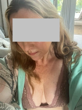 escort image