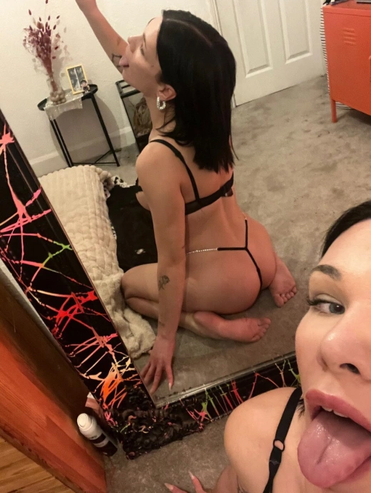 escort image