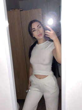 escort image
