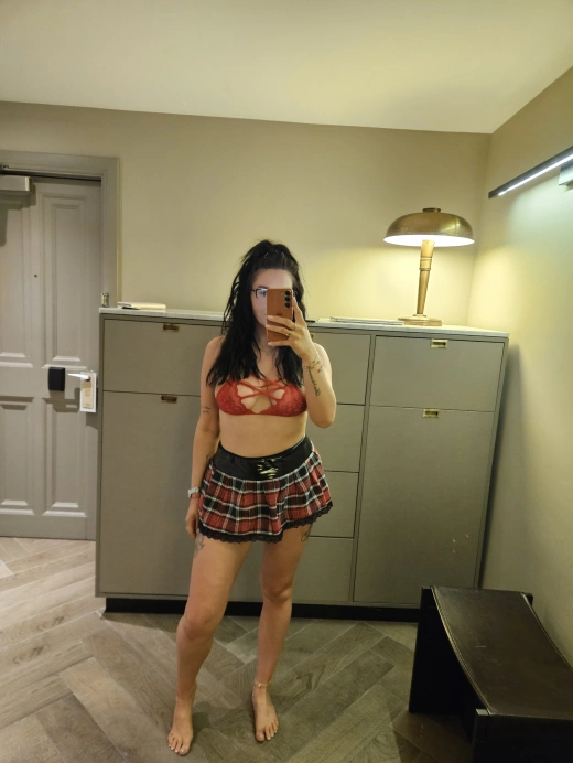 escort image