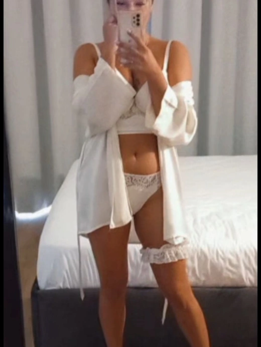 escort image