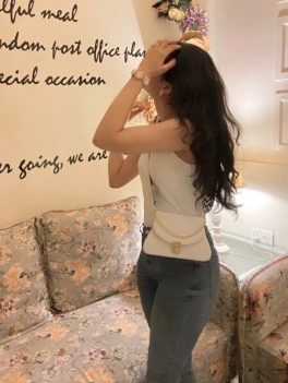 escort image