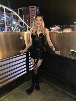 escort image