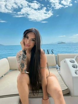 escort image