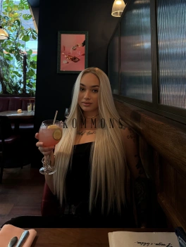 escort image
